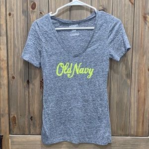 🦋Old Navy shirt 6/$20🦋